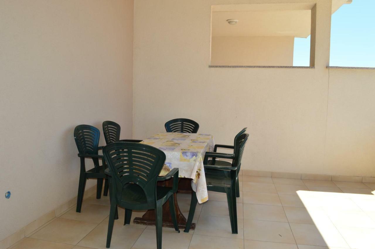 Apartmani Macak II Novalja Exterior photo