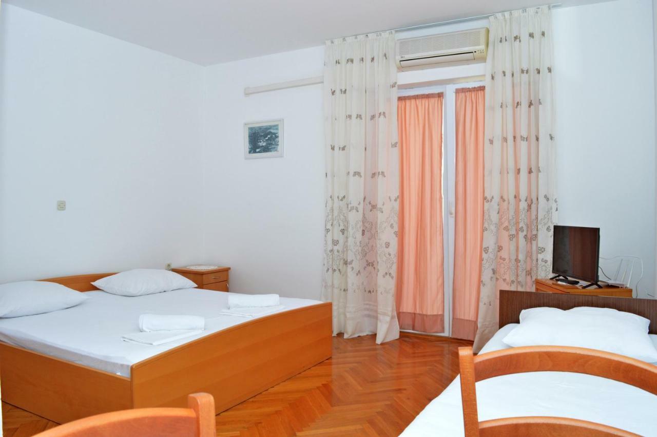 Apartmani Macak II Novalja Exterior photo